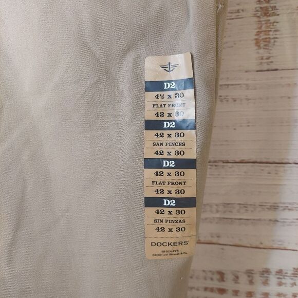 Mens Dockers Pro Style Khaki Flat Front D2 Straight Pants Size 42x30 NWT - Picture 8 of 12